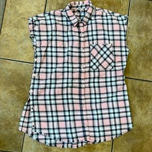 Forever 21, Medium, pink plaid sleeveless flannel shirt.